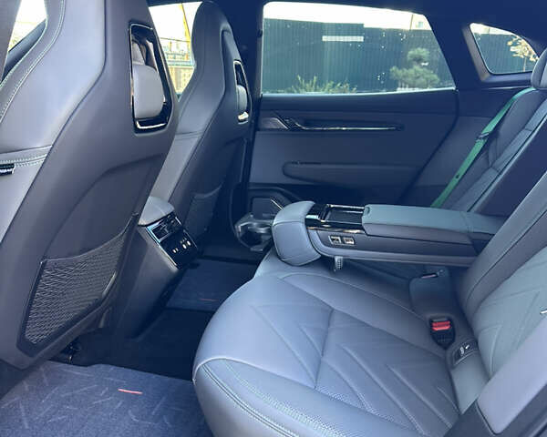 Белый Zeekr 001, объемом двигателя 0 л и пробегом 20 тыс. км за 37500 $, фото 52 на Automoto.ua