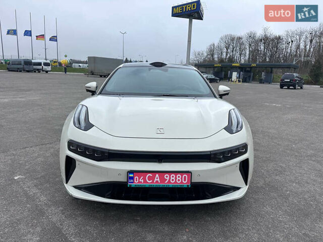 Білий Zeekr 001, об'ємом двигуна 0 л та пробігом 13 тис. км за 45800 $, фото 14 на Automoto.ua