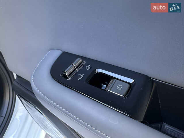 Белый Zeekr 001, объемом двигателя 0 л и пробегом 20 тыс. км за 37500 $, фото 59 на Automoto.ua