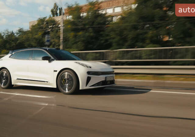 Белый Zeekr 001, объемом двигателя 0 л и пробегом 13 тыс. км за 45000 $, фото 3 на Automoto.ua