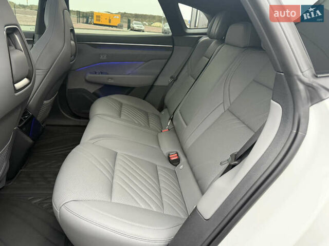 Білий Zeekr 001, об'ємом двигуна 0 л та пробігом 20 тис. км за 47500 $, фото 42 на Automoto.ua