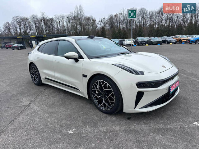 Білий Zeekr 001, об'ємом двигуна 0 л та пробігом 13 тис. км за 45800 $, фото 20 на Automoto.ua