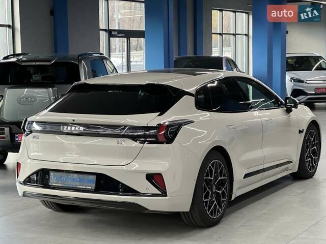 Білий Zeekr 001, об'ємом двигуна 0 л та пробігом 12 тис. км за 44999 $, фото 11 на Automoto.ua