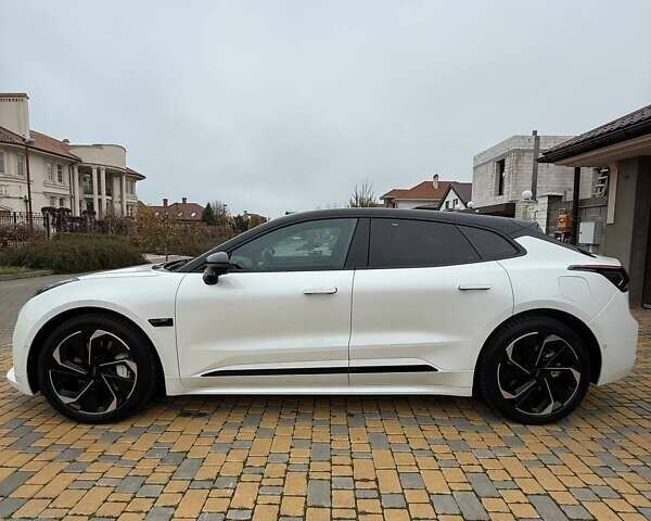 Белый Zeekr 001, объемом двигателя 0 л и пробегом 8 тыс. км за 45000 $, фото 5 на Automoto.ua