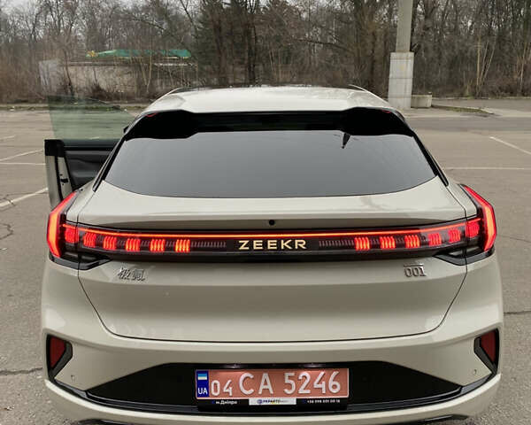 Белый Zeekr 001, объемом двигателя 0 л и пробегом 8 тыс. км за 44800 $, фото 6 на Automoto.ua