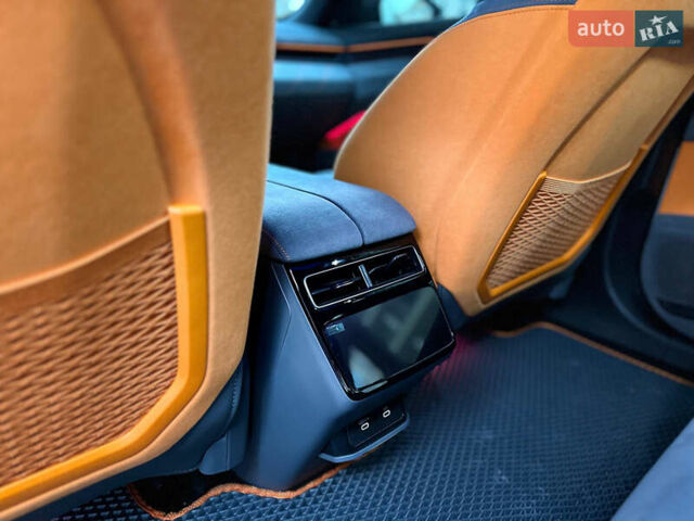 Білий Zeekr 001, об'ємом двигуна 0 л та пробігом 10 тис. км за 55000 $, фото 12 на Automoto.ua