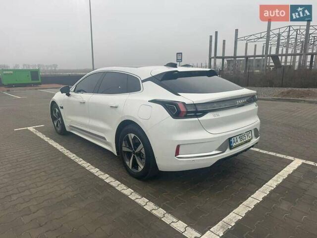 Белый Zeekr 001, объемом двигателя 0 л и пробегом 7 тыс. км за 36000 $, фото 5 на Automoto.ua