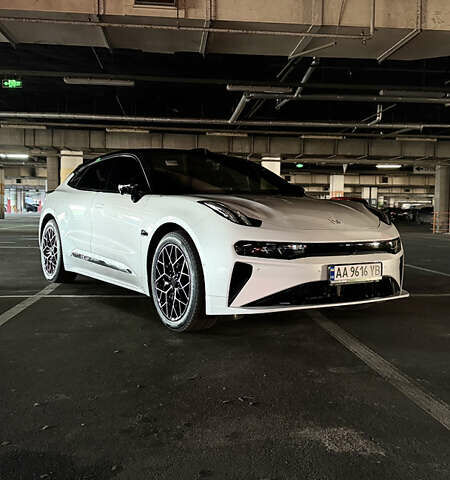 Белый Zeekr 001, объемом двигателя 0 л и пробегом 11 тыс. км за 41900 $, фото 8 на Automoto.ua