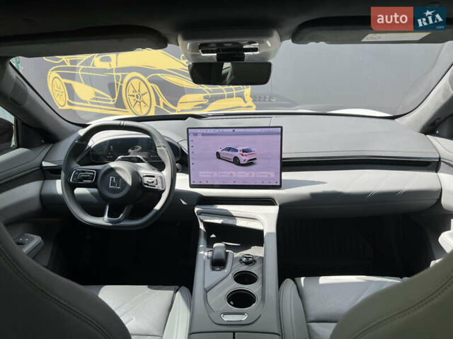 Белый Zeekr 001, объемом двигателя 0 л и пробегом 11 тыс. км за 50500 $, фото 29 на Automoto.ua