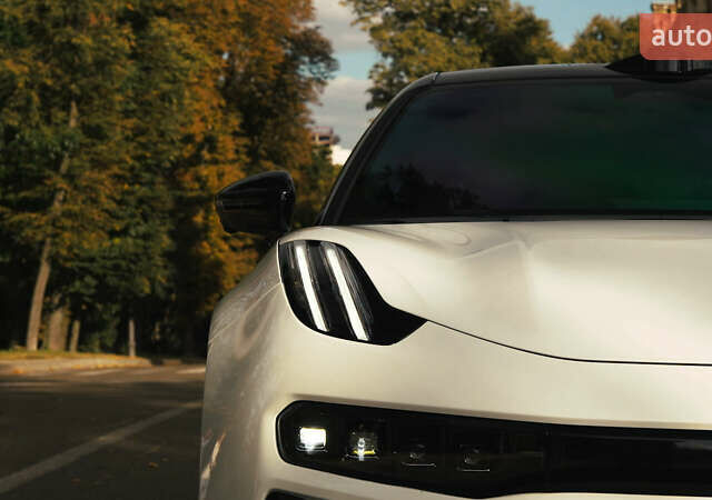 Белый Zeekr 001, объемом двигателя 0 л и пробегом 13 тыс. км за 45000 $, фото 11 на Automoto.ua