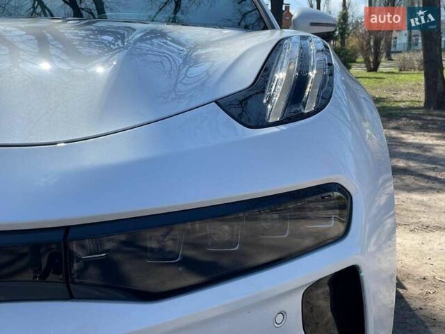 Белый Zeekr 001, объемом двигателя 0 л и пробегом 16 тыс. км за 43790 $, фото 10 на Automoto.ua