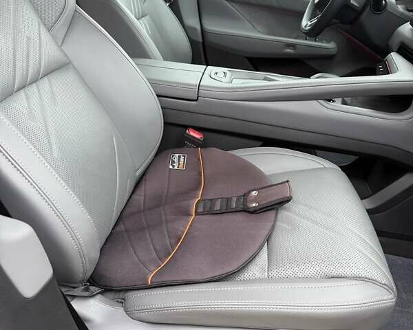 Белый Zeekr 001, объемом двигателя 0 л и пробегом 8 тыс. км за 45000 $, фото 18 на Automoto.ua