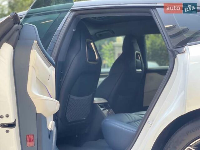 Белый Zeekr 001, объемом двигателя 0 л и пробегом 10 тыс. км за 40800 $, фото 8 на Automoto.ua