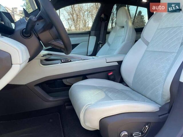 Белый Zeekr 001, объемом двигателя 0 л и пробегом 16 тыс. км за 43790 $, фото 17 на Automoto.ua