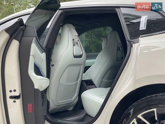 Белый Zeekr 001, объемом двигателя 0 л и пробегом 17 тыс. км за 46800 $, фото 7 на Automoto.ua