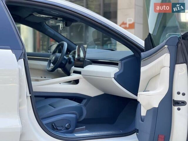Білий Zeekr 001, об'ємом двигуна 0 л та пробігом 10 тис. км за 39400 $, фото 6 на Automoto.ua