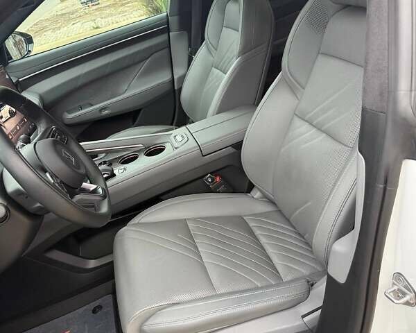 Белый Zeekr 001, объемом двигателя 0 л и пробегом 8 тыс. км за 45000 $, фото 9 на Automoto.ua