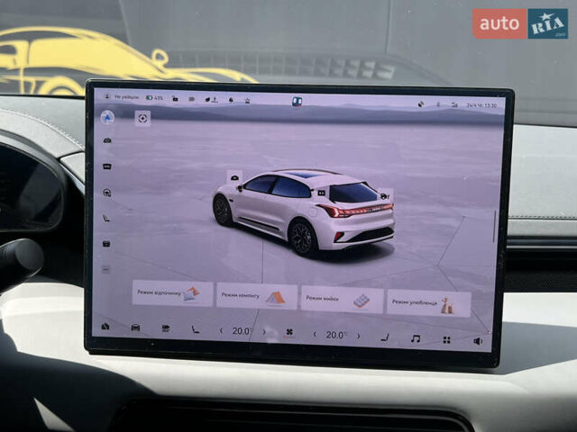 Белый Zeekr 001, объемом двигателя 0 л и пробегом 20 тыс. км за 47000 $, фото 38 на Automoto.ua