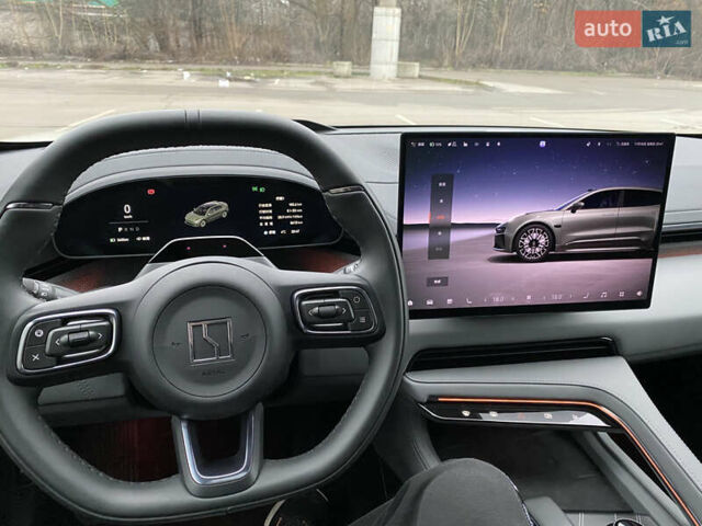 Белый Zeekr 001, объемом двигателя 0 л и пробегом 8 тыс. км за 44800 $, фото 23 на Automoto.ua