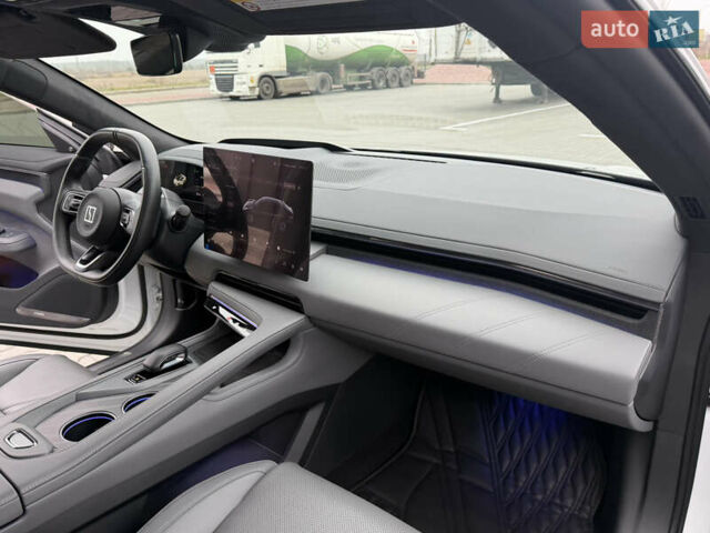Білий Zeekr 001, об'ємом двигуна 0 л та пробігом 20 тис. км за 47500 $, фото 45 на Automoto.ua