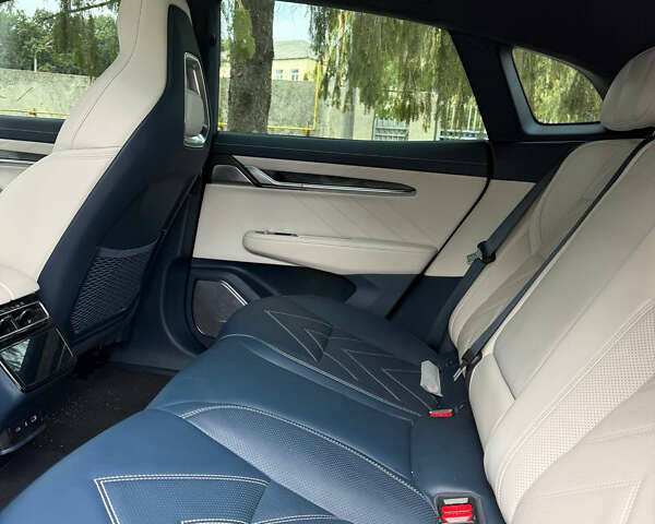Белый Zeekr 001, объемом двигателя 0 л и пробегом 41 тыс. км за 34650 $, фото 7 на Automoto.ua
