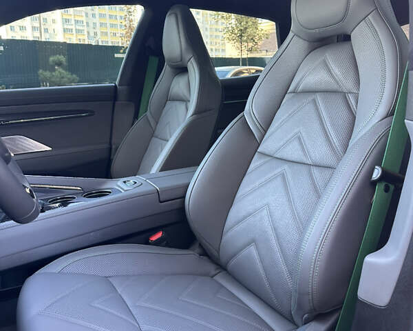 Белый Zeekr 001, объемом двигателя 0 л и пробегом 20 тыс. км за 37500 $, фото 35 на Automoto.ua