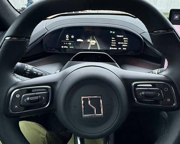 Белый Zeekr 001, объемом двигателя 0 л и пробегом 8 тыс. км за 45000 $, фото 10 на Automoto.ua