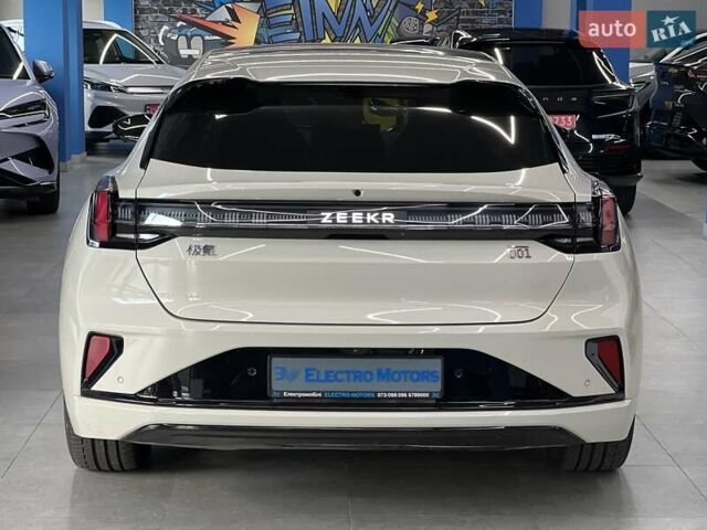 Білий Zeekr 001, об'ємом двигуна 0 л та пробігом 12 тис. км за 44999 $, фото 10 на Automoto.ua