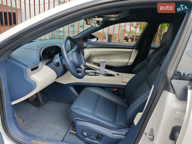 Білий Zeekr 001, об'ємом двигуна 0 л та пробігом 10 тис. км за 37500 $, фото 7 на Automoto.ua