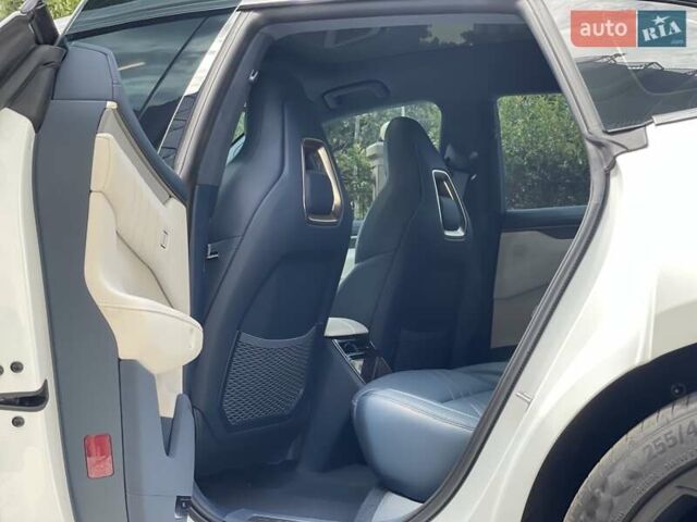 Белый Zeekr 001, объемом двигателя 0 л и пробегом 9 тыс. км за 39900 $, фото 9 на Automoto.ua