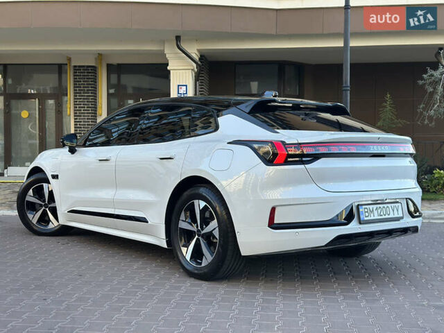 Белый Zeekr 001, объемом двигателя 0 л и пробегом 20 тыс. км за 37500 $, фото 16 на Automoto.ua