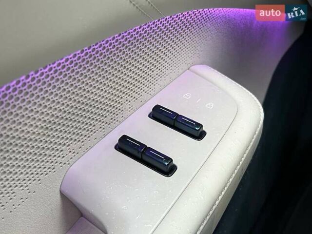 Белый Zeekr 001, объемом двигателя 0 л и пробегом 11 тыс. км за 37400 $, фото 33 на Automoto.ua