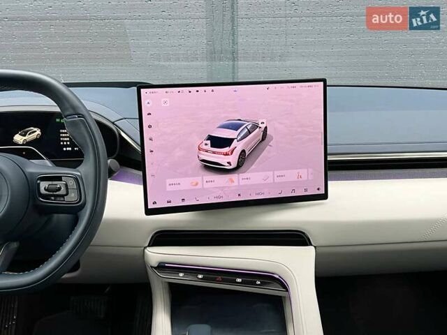 Белый Zeekr 001, объемом двигателя 0 л и пробегом 11 тыс. км за 37400 $, фото 26 на Automoto.ua