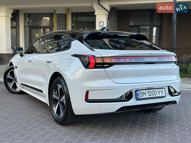 Белый Zeekr 001, объемом двигателя 0 л и пробегом 20 тыс. км за 37500 $, фото 14 на Automoto.ua