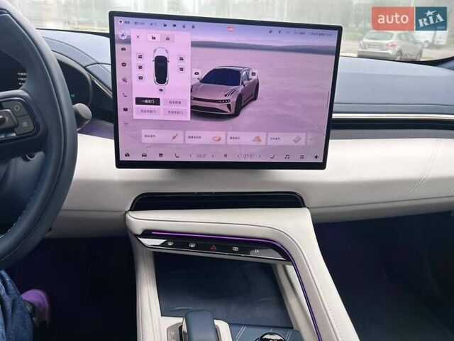 Білий Zeekr 001, об'ємом двигуна 0 л та пробігом 14 тис. км за 47198 $, фото 15 на Automoto.ua