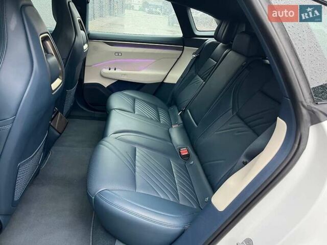 Белый Zeekr 001, объемом двигателя 0 л и пробегом 11 тыс. км за 37400 $, фото 31 на Automoto.ua