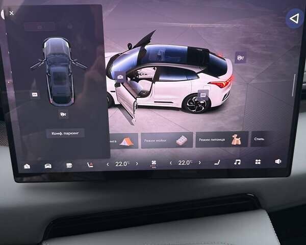 Белый Zeekr 001, объемом двигателя 0 л и пробегом 8 тыс. км за 45000 $, фото 13 на Automoto.ua