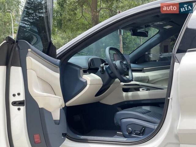 Белый Zeekr 001, объемом двигателя 0 л и пробегом 15 тыс. км за 38800 $, фото 7 на Automoto.ua