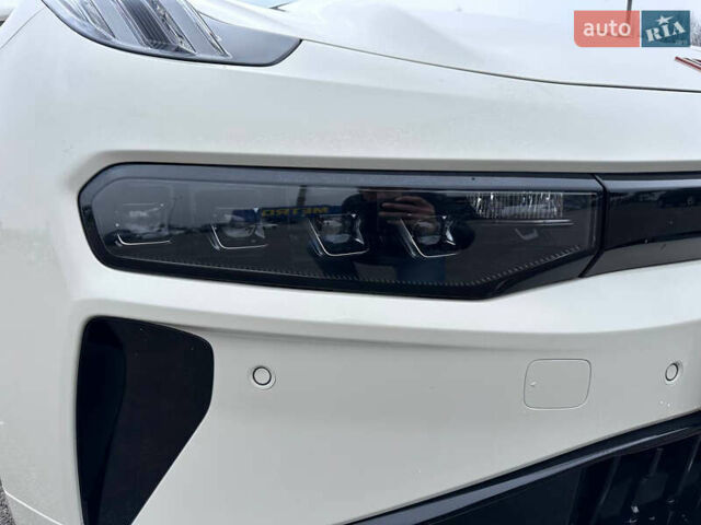 Білий Zeekr 001, об'ємом двигуна 0 л та пробігом 13 тис. км за 45800 $, фото 12 на Automoto.ua