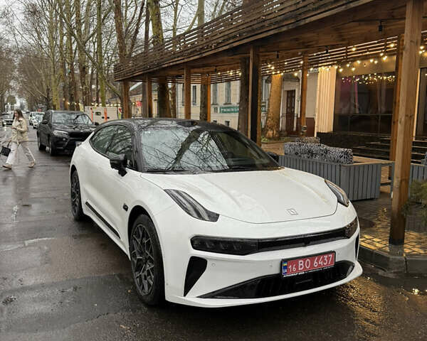 Белый Zeekr 001, объемом двигателя 0 л и пробегом 16 тыс. км за 42500 $, фото 1 на Automoto.ua