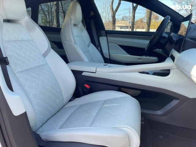 Белый Zeekr 001, объемом двигателя 0 л и пробегом 16 тыс. км за 44990 $, фото 33 на Automoto.ua