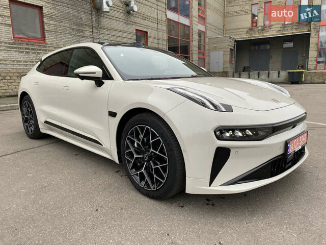 Белый Zeekr 001, объемом двигателя 0 л и пробегом 8 тыс. км за 44800 $, фото 1 на Automoto.ua