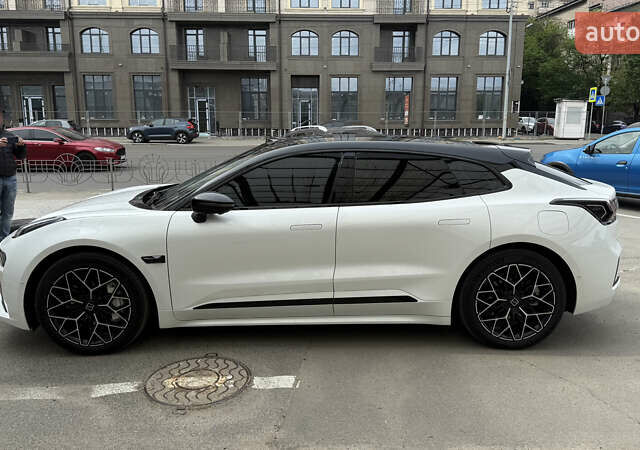 Белый Zeekr 001, объемом двигателя 0 л и пробегом 11 тыс. км за 41900 $, фото 5 на Automoto.ua