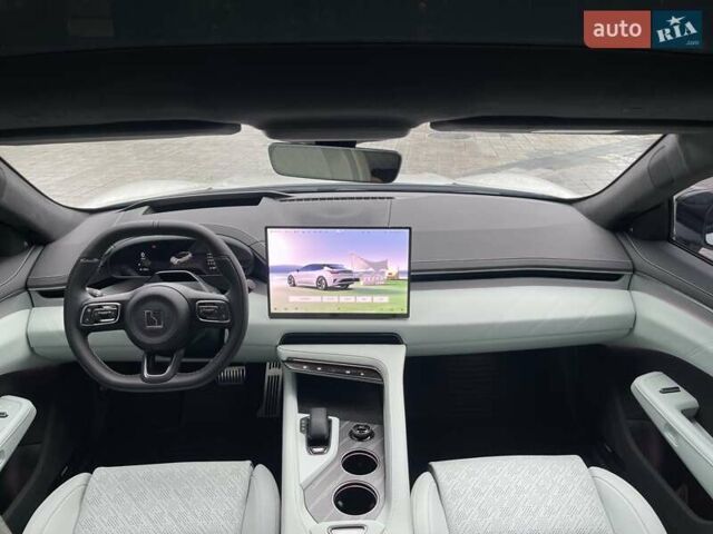 Белый Zeekr 001, объемом двигателя 0 л и пробегом 10 тыс. км за 38900 $, фото 5 на Automoto.ua