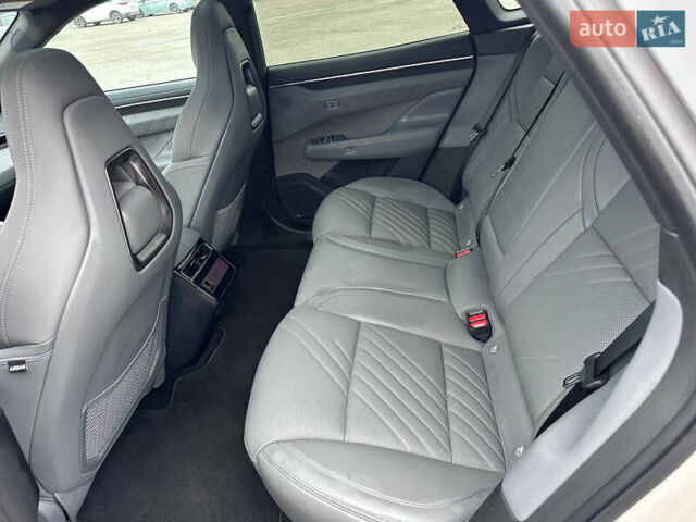 Білий Zeekr 001, об'ємом двигуна 0 л та пробігом 13 тис. км за 45800 $, фото 34 на Automoto.ua