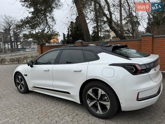 Белый Zeekr 001, объемом двигателя 0 л и пробегом 18 тыс. км за 38500 $, фото 5 на Automoto.ua