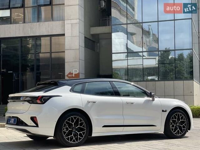 Белый Zeekr 001, объемом двигателя 0 л и пробегом 3 тыс. км за 41900 $, фото 8 на Automoto.ua