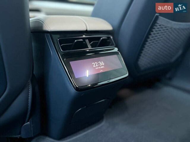 Білий Zeekr 001, об'ємом двигуна 0 л та пробігом 11 тис. км за 40900 $, фото 13 на Automoto.ua