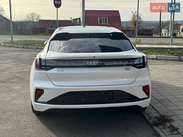 Белый Zeekr 001, объемом двигателя 0 л и пробегом 1 тыс. км за 48700 $, фото 3 на Automoto.ua