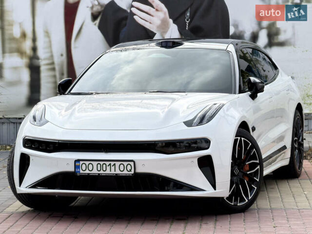 Белый Zeekr 001, объемом двигателя 0 л и пробегом 7 тыс. км за 55700 $, фото 7 на Automoto.ua